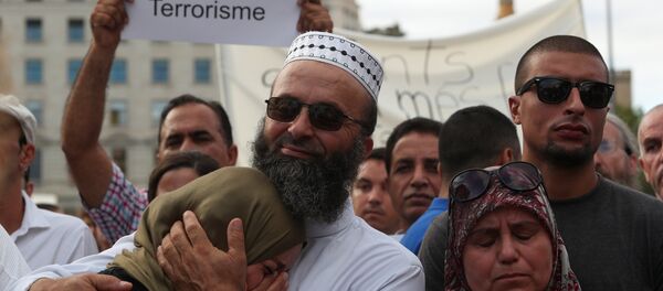 Manifestación de los musulmanes contra el terrorismo en Barcelona - Sputnik Mundo