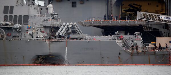 Destructor estadounidense USS John S. McCain - Sputnik Mundo