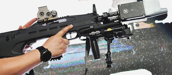 Презентация радиоэлектронного нелетального оружия нового поколения разработки концерна Калашников  в рамках форума Армия-2017 - Sputnik Mundo