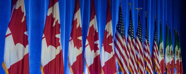 Las banderas de Canadá, EEUU y México Las banderas de Canadá, EEUU y México - Sputnik Mundo