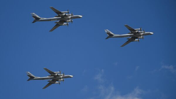 Los bombarderos estratégicos rusos Túpolev Tu-95MS - Sputnik Mundo