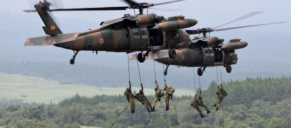 Las Fuerzas Armadas de Japón realizan maniobras cerca del monte Fuji - Sputnik Mundo