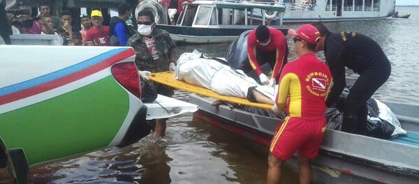 Naufragio en Brasil Naufragio en Brasil - Sputnik Mundo