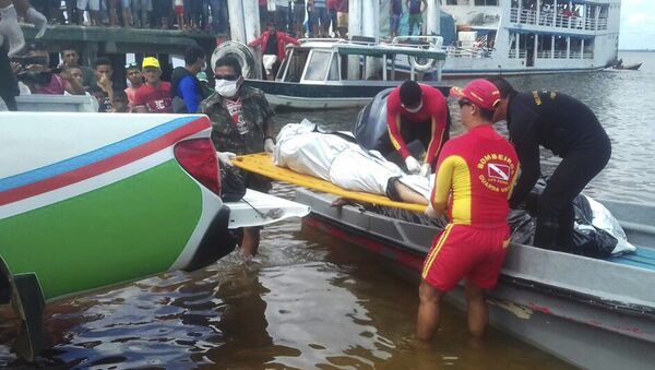 Naufragio en Brasil Naufragio en Brasil - Sputnik Mundo