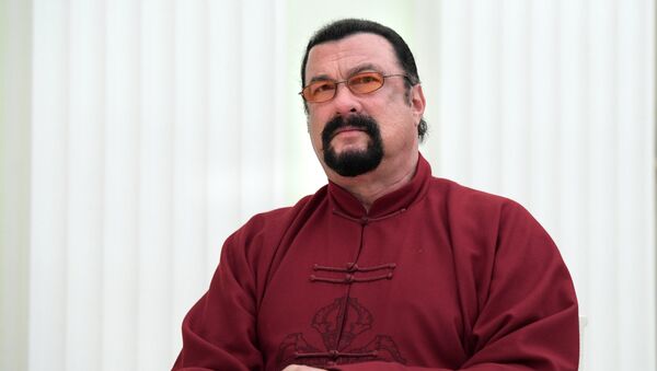 Steven Seagal, actor y director - Sputnik Mundo