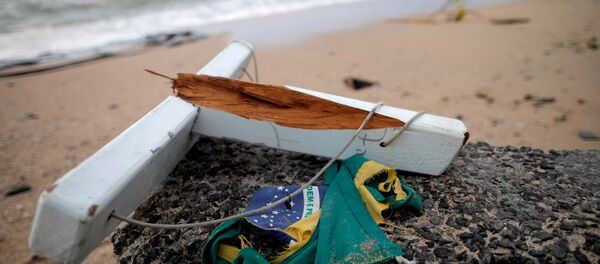 Naufragio en Brasil - Sputnik Mundo