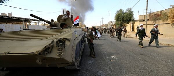 Militares iraquíes durante la operación antiterrorista en Tal Afar, Irak - Sputnik Mundo