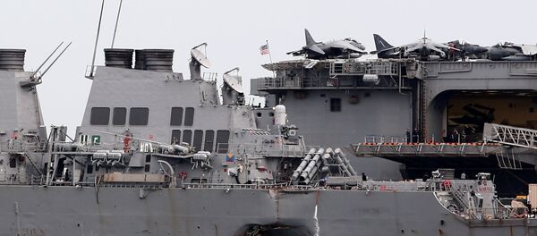 Destructor estadounidense USS John S. McCain - Sputnik Mundo