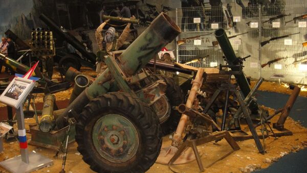 Trofeos de guerra arrebatados a los grupos radicales e insurgentes en Siria y expuestos en Rusia en el marco del Foro Internacional Army 2017. - Sputnik Mundo