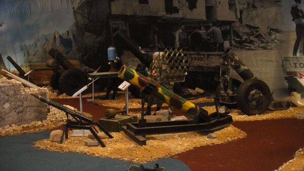 Trofeos de guerra arrebatados a los grupos radicales e insurgentes en Siria y expuestos en Rusia en el marco del Foro Internacional Army 2017. - Sputnik Mundo