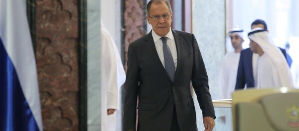 El ministro de Asuntos Exteriores de Rusia, Serguéi Lavrov, durante su visita a Abu Dabi, EAU - Sputnik Mundo