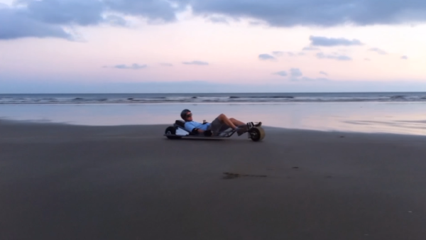 El trineo eléctrico de John Dingley - Sputnik Mundo