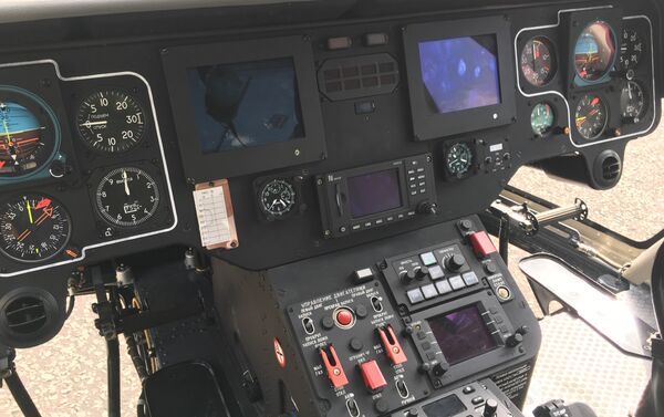 Dentro de la cabina del helicóptero Ansat - Sputnik Mundo
