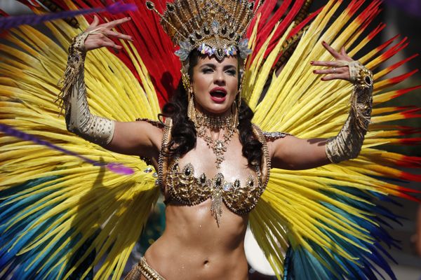Exprimir la vida al máximo: lo más destacado del carnaval de Notting Hill - Sputnik Mundo