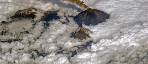 El volcán Kliuchevskói - Sputnik Mundo