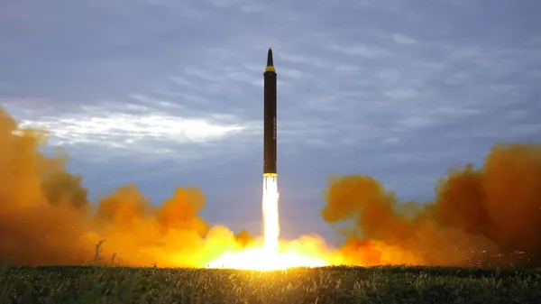 Un misil norcoreano de medio alcance - Sputnik Mundo