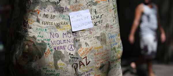 Homenaje a las víctimas del atentado en Barcelona - Sputnik Mundo
