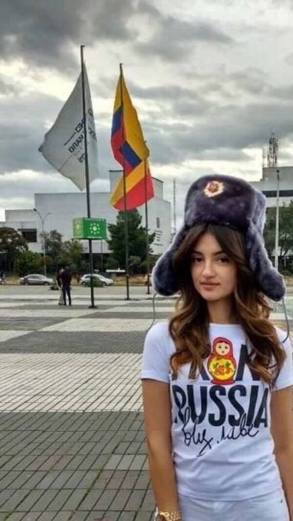 Tatiana, la 'loca lingüista' rusa que te enseña todo lo que necesitas para aprender idiomas - Sputnik Mundo