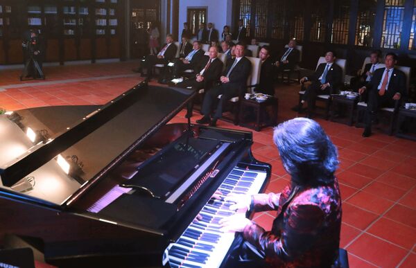 La visita del presidente ruso Vladímir Putin a China - Sputnik Mundo