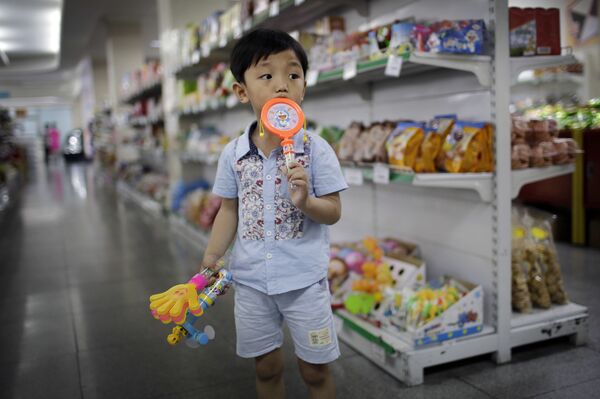 Potonggang, una tienda en Pyongyang administrada por el Estado - Sputnik Mundo