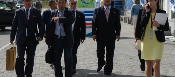 La delegación norcoreana llega a Vladivostok para participar en el Foro Económico Oriental - Sputnik Mundo