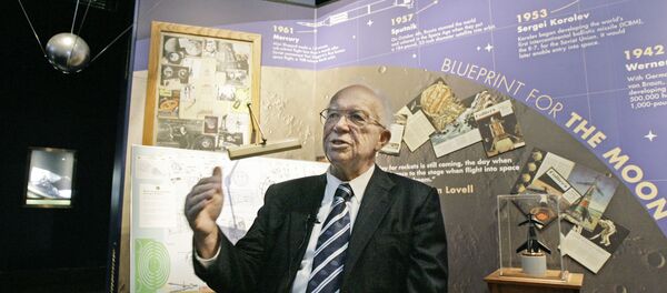 Serguéi Jruschov, hijo del presidente soviético Nikita Jruschov Serguéi Jruschov, hijo del presidente soviético Nikita Jruschov - Sputnik Mundo