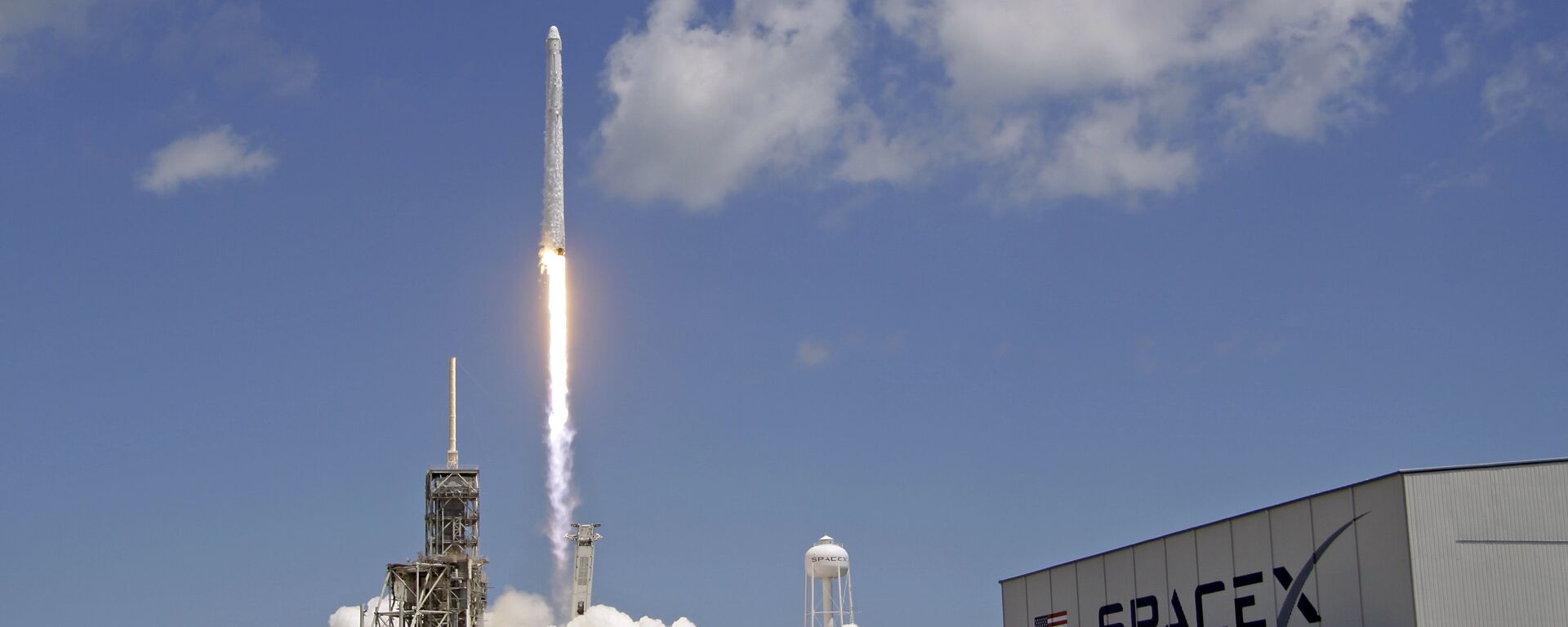 Cohete Falcon 9 - Sputnik Mundo, 1920, 11.03.2021