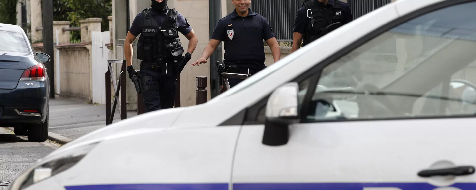 La Policía francesa, registrando una casa en el sur de París - Sputnik Mundo, 1920, 20.10.2023