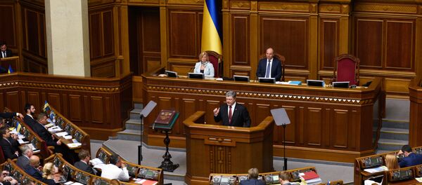 Petró Poroshenko, presidente de Ucrania, durante discurso anual ante el Parlamento - Sputnik Mundo
