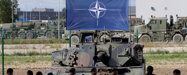 La bandera de la OTAN - Sputnik Mundo