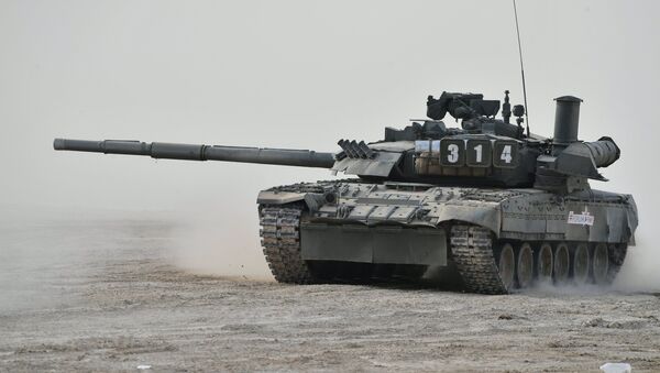 El tanque T-80U durante la demostración en el marco del Foro Internacional Técnico Militar Army 2017, Rusia, 22 de agosto de 2017 - Sputnik Mundo