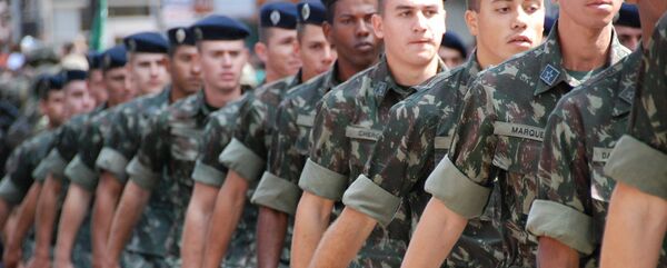 Desfile del Ejército de Brasil  - Sputnik Mundo