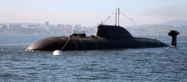 El submarino polivalente K-419 Kuzbass de proyecto 971 Schuka-B en el puerto de Vladivostok, Rusia - Sputnik Mundo