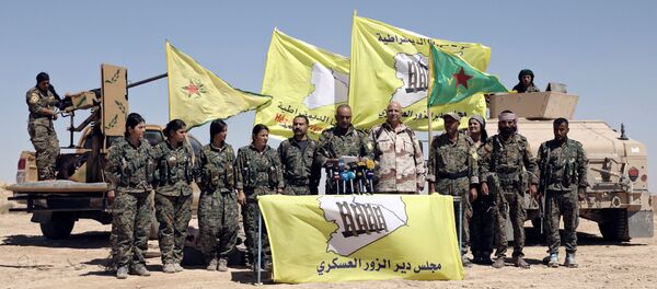 Los miembros de las Fuerzas Democráticas de Siria (FDS) en la región de Deir Ezzor, Siria - Sputnik Mundo