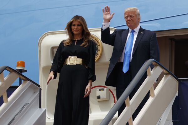 Melania Trump en Arabia Saudí Melania Trump en Arabia Saudí - Sputnik Mundo