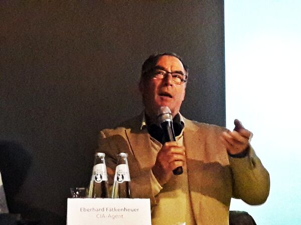 Eberhard Faetkenheuer, exagente de la CIA en Berlín - Sputnik Mundo