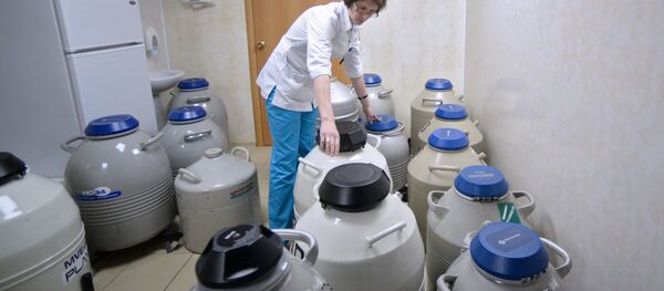 Envases en un laboratorio - Sputnik Mundo