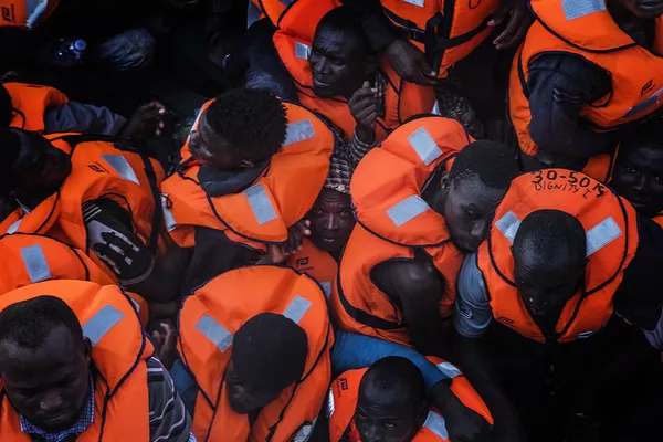 El Mar Mediterráneo es una de las rutas migratorias más peligrosas del mundo: en 2016 murieron ahogadas más de 5.000 personas El Mar Mediterráneo es una de las rutas migratorias más peligrosas del mundo: en 2016 murieron ahogadas más de 5.000 personas - Sputnik Mundo