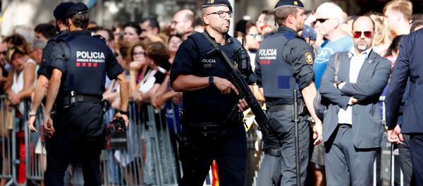 Mossos d'Esquadra en Barcelona - Sputnik Mundo