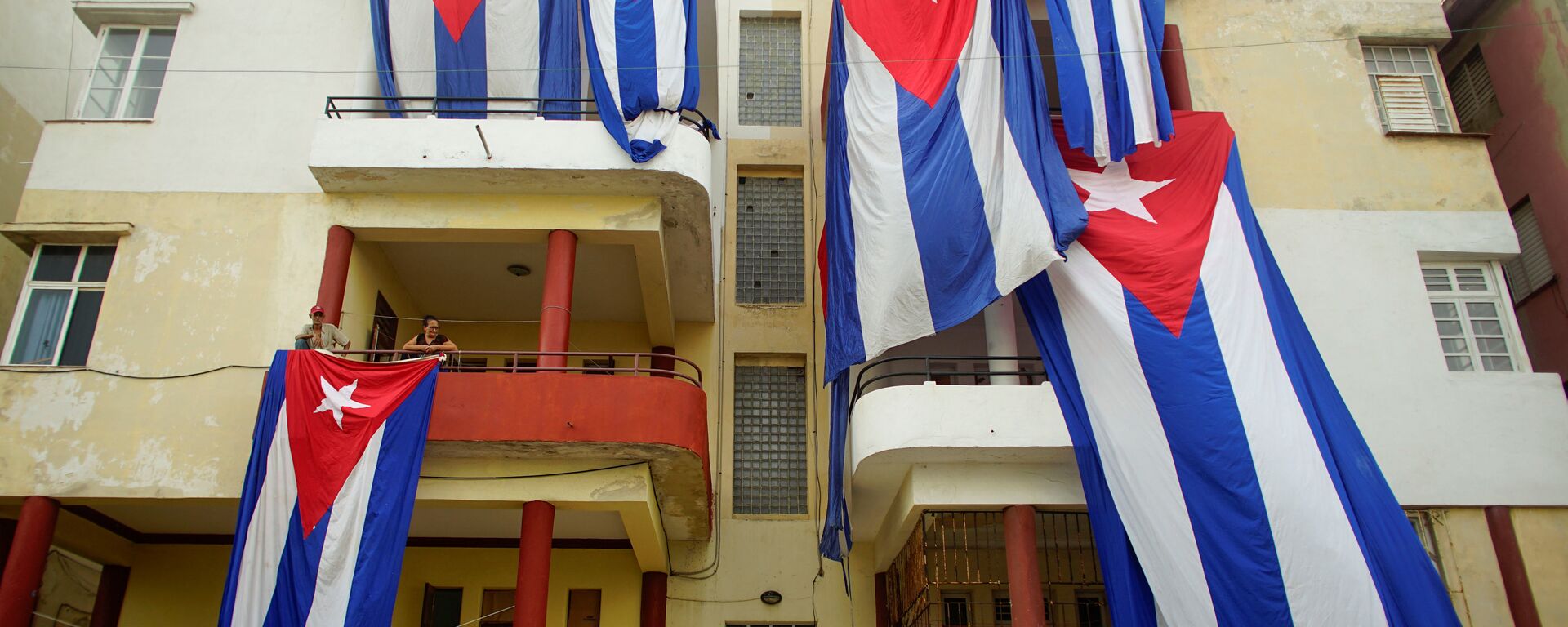 Las banderas de Cuba se secan tras el huracán Irma - Sputnik Mundo, 1920, 27.12.2021