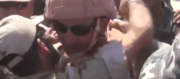 Vídeo: el Ejército sirio rompe las defensas de Daesh en la principal entrada de Deir Ezzor - Sputnik Mundo