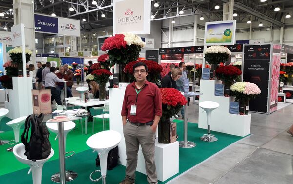 Federico Santa Cruz, representante de la empresa Everbloom Roses Ecuador - Sputnik Mundo