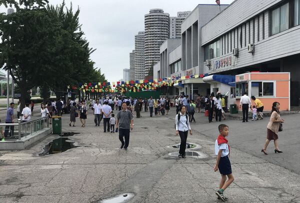 Una calle en Corea del Norte - Sputnik Mundo