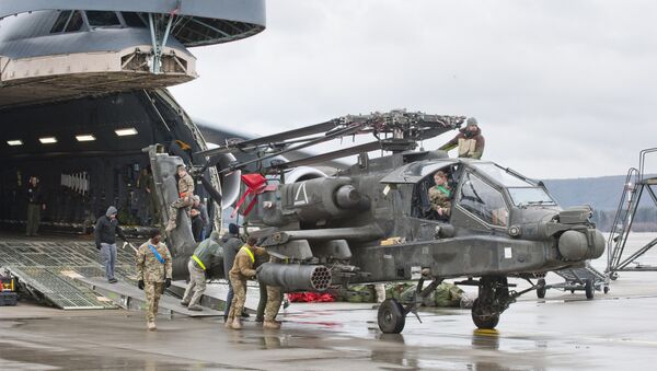 Un helicóptero en la base aérea estadounidense Ramstein (archivo) - Sputnik Mundo