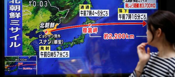 Corea del Norte lanza un misil balístico - Sputnik Mundo