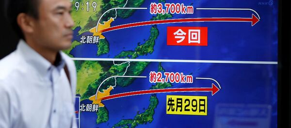 Corea del Norte lanza un misil balístico - Sputnik Mundo