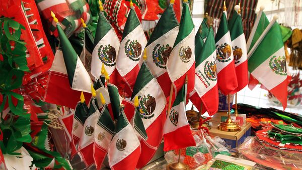 Artículos para festejos patrios en México Artículos para festejos patrios en México - Sputnik Mundo