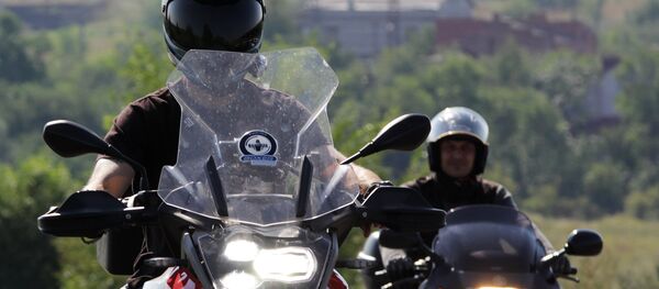 Dos motociclistas - Sputnik Mundo