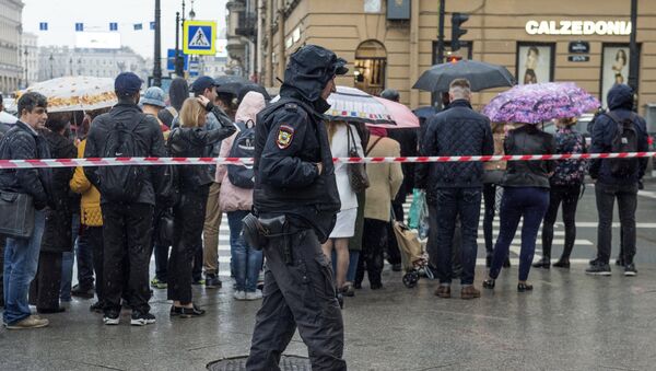 Evacuacion en San Petersburgo - Sputnik Mundo