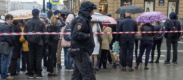 Evacuacion en San Petersburgo - Sputnik Mundo